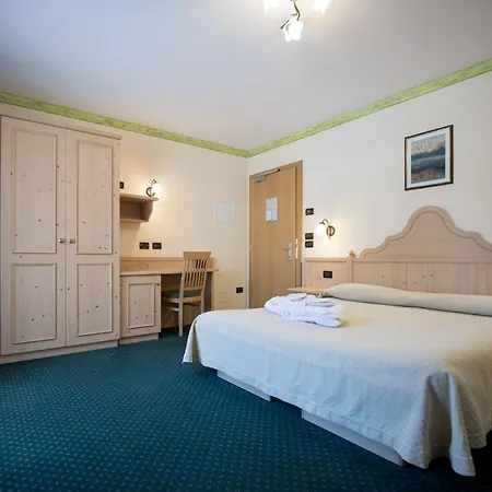 Hotel Crepei 3*