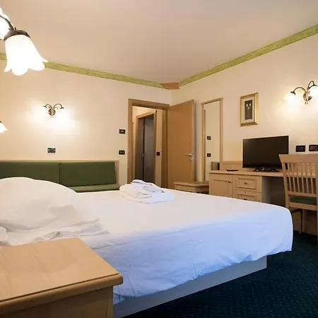 Hotel Crepei Pozza di Fassa